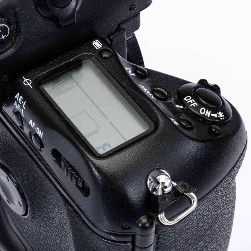 Nikon　F5　一眼レフ　フィルムカメラ　巻き上げ動作確認済み　防湿庫保管品