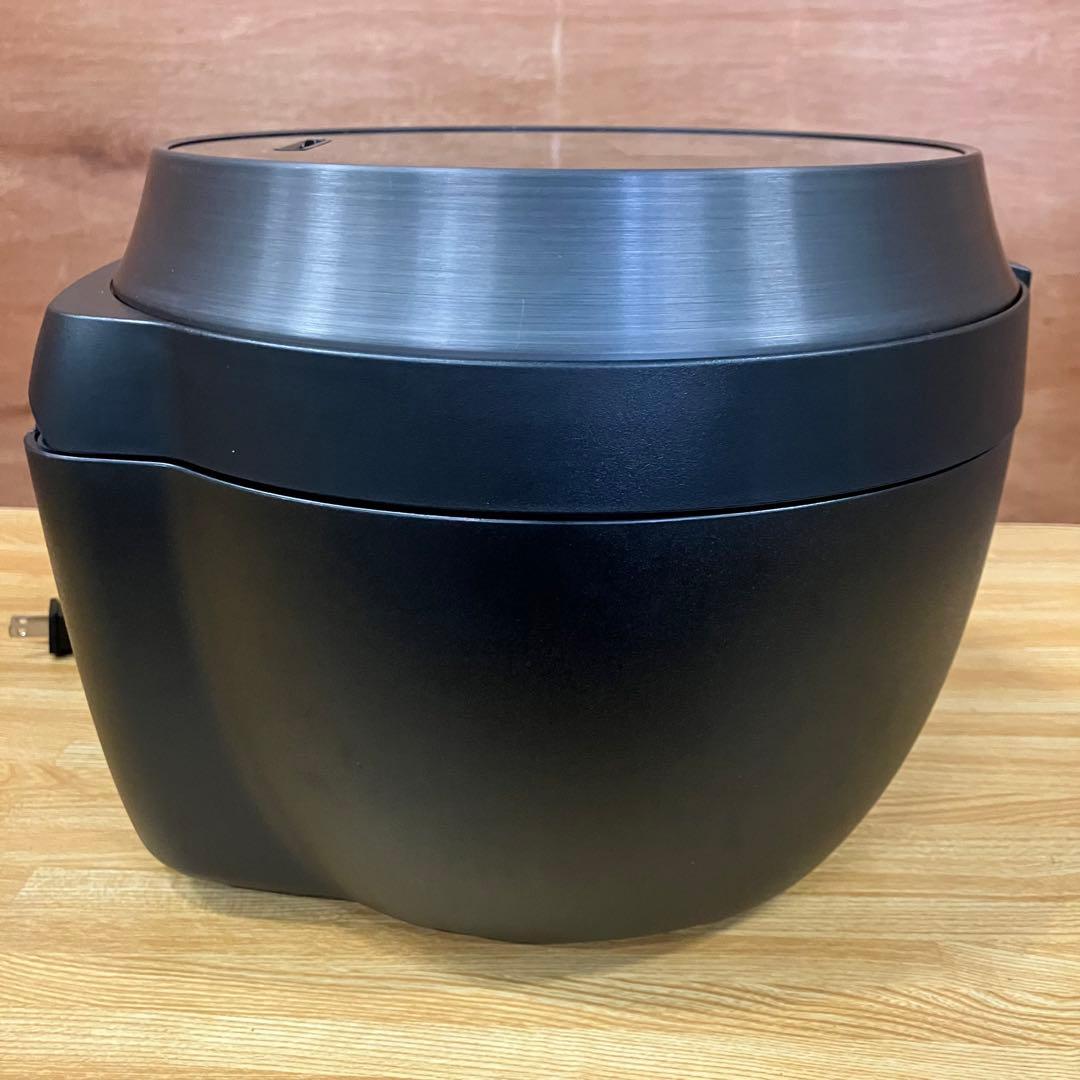 一都三県限定　配送設置無料　炊飯器　Panasonic Bistro 2023年