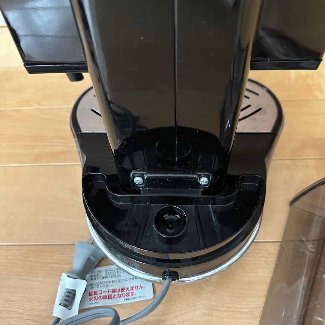 DeLonghi ECO310BK BLACK デロンギ　エスプレッソマシーン
