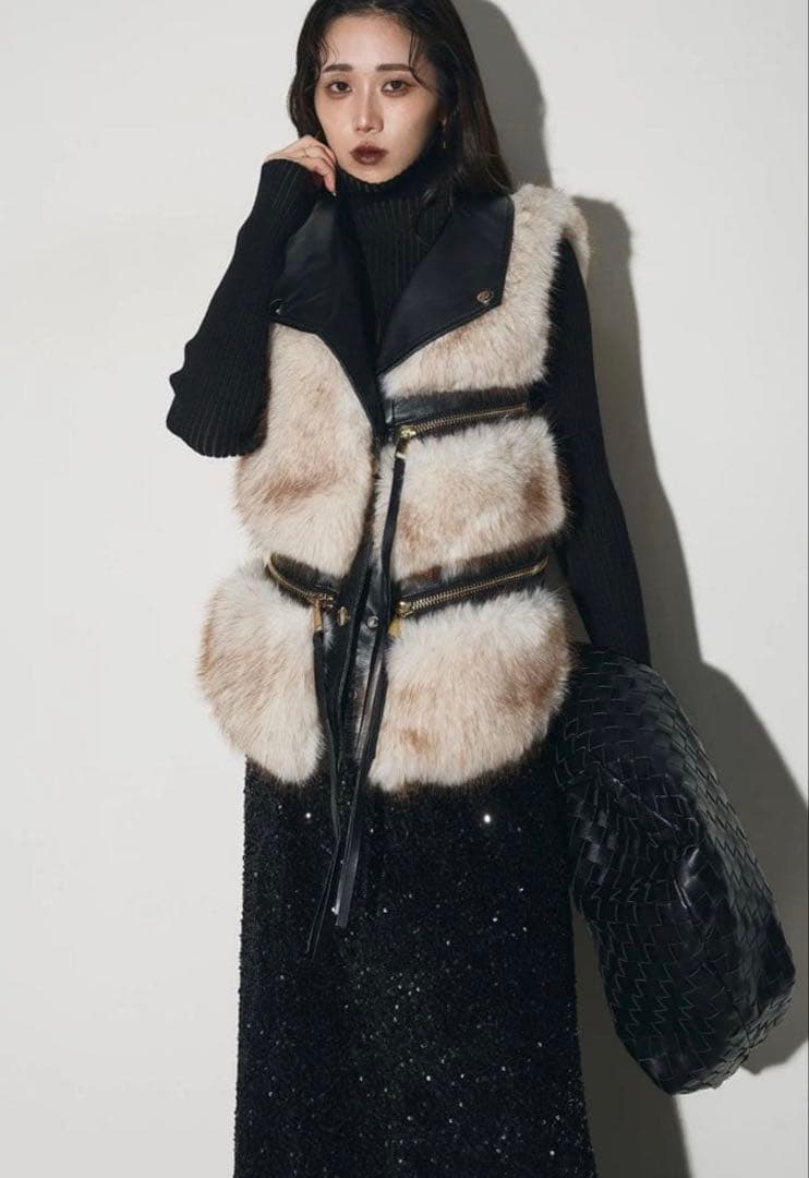 【ANDREA&Co】フェイクファーライダースベスト