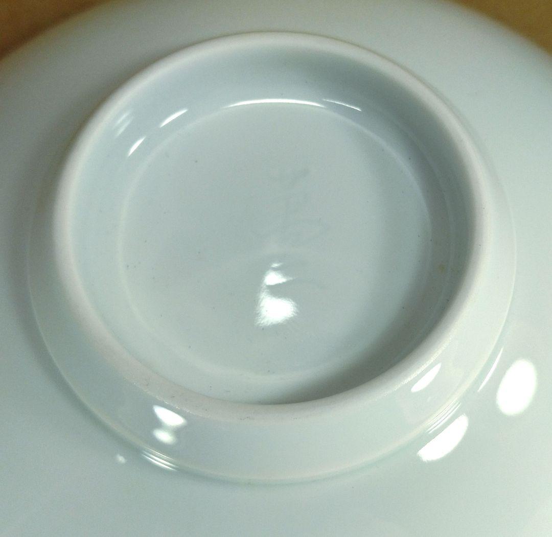 【本物保証】井上萬二(人間国宝) 白磁 彫文菓子鉢 共箱 栞2 美品 有田焼