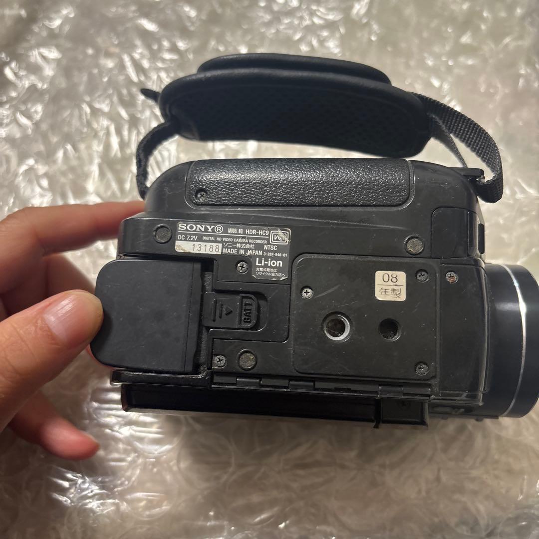 SONY HDR-XR520V NP-100FHつき