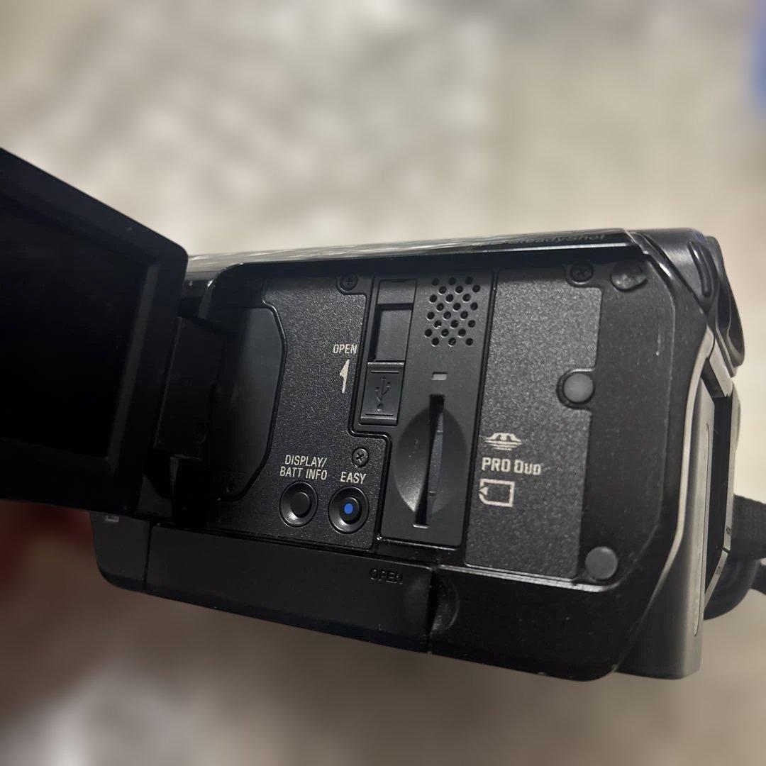 SONY HDR-XR520V NP-100FHつき