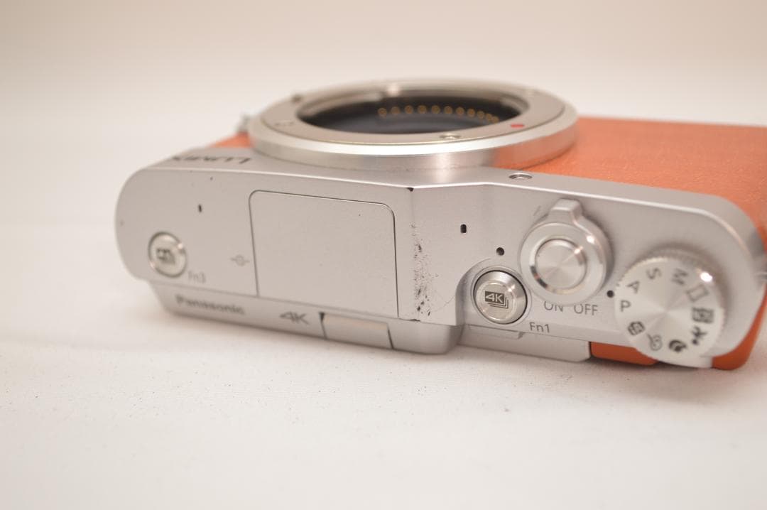 ✨美品✨ Panasonic LUMIX DC-GF9 ミラーレス一眼 ボディ