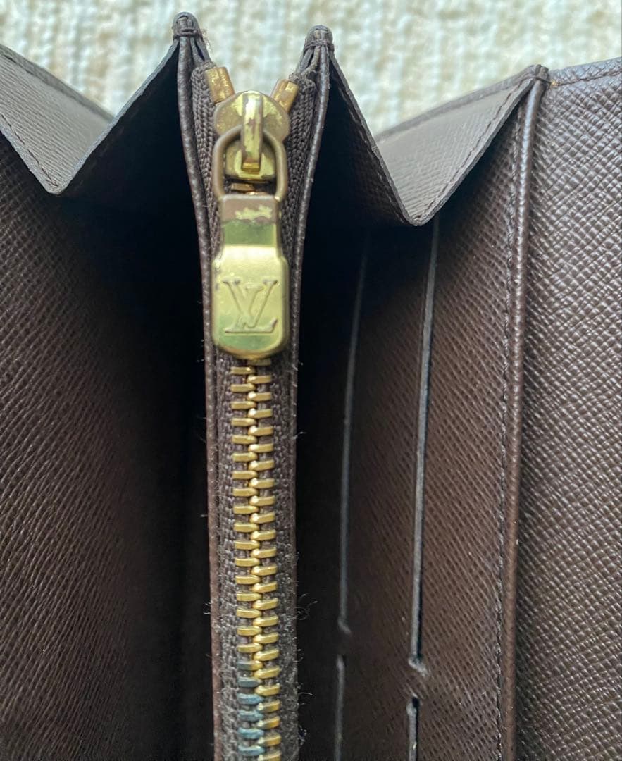 ルイ・ヴィトン　ダミエ長財布