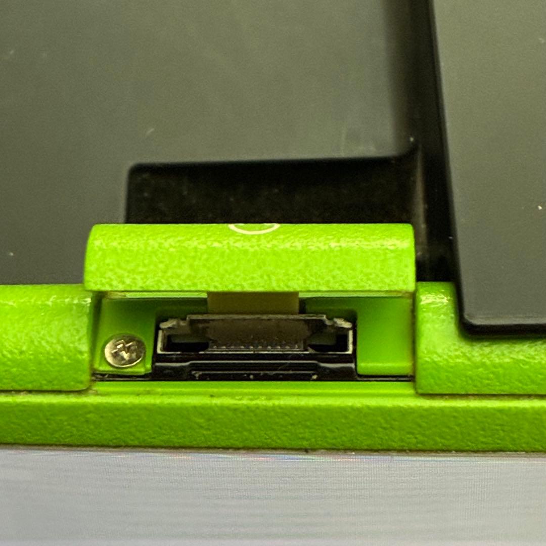 INFOBAR2 ミドリ 本体、箱、取説、付属品（送料込み）