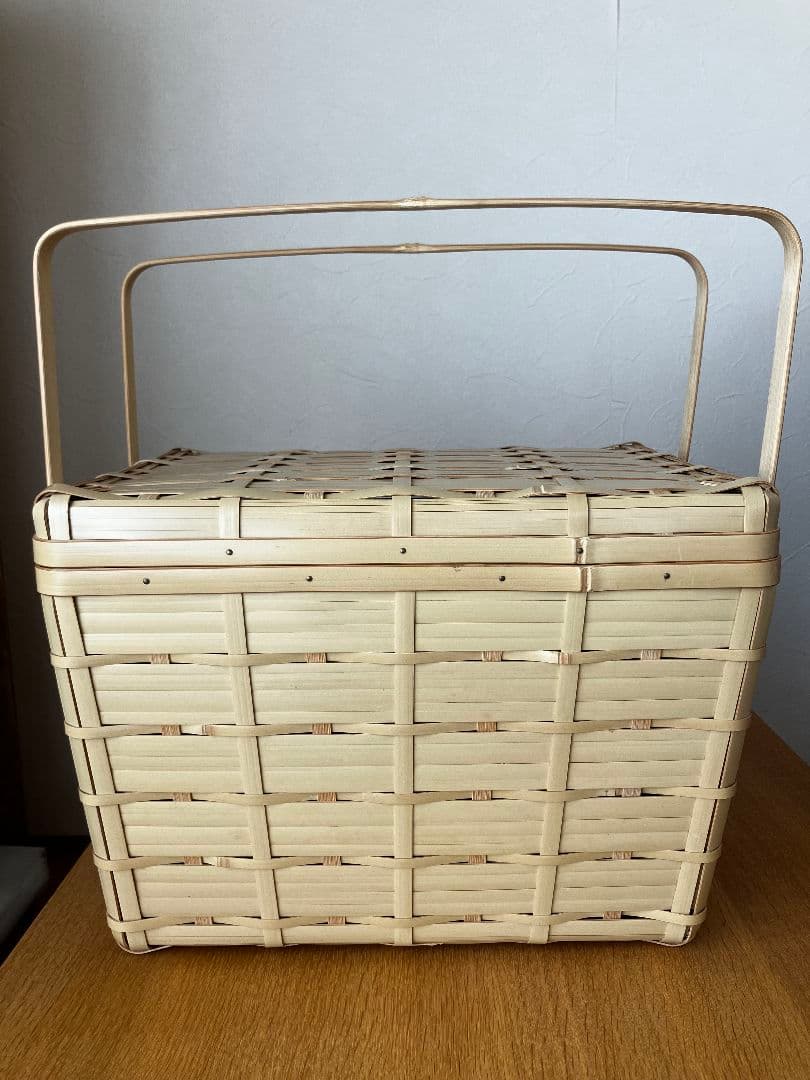 福田真理子さんの蓋付きかご