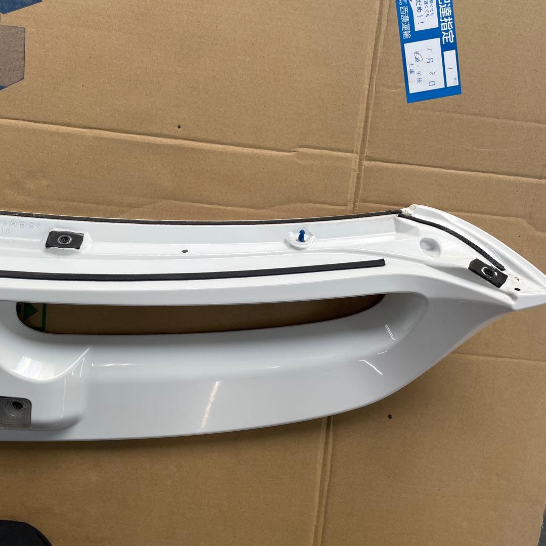 トヨタ　NHP10 アクア　純正OP リアスポイラー　リアウイング