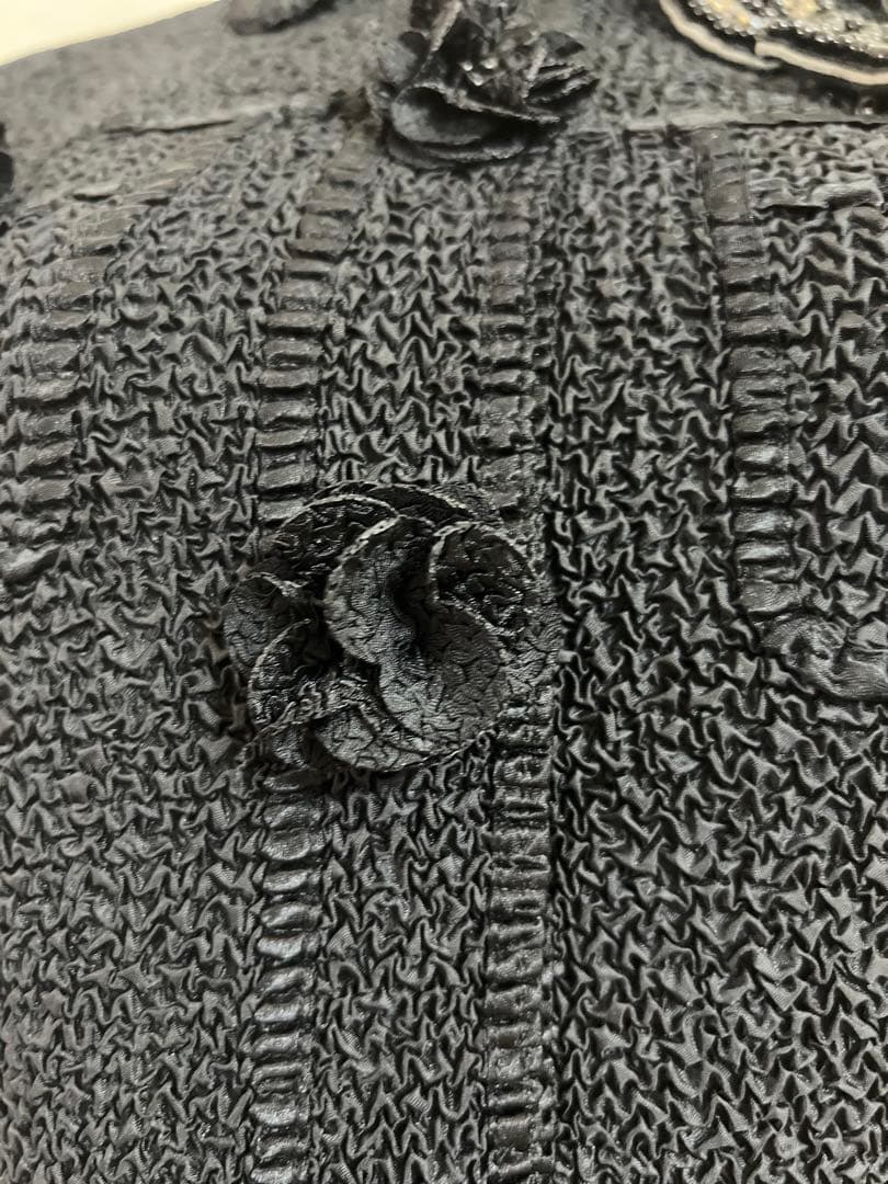 とみこ ✨美品✨ノコオーノ プリーツ フラワーモチーフ ジャケット