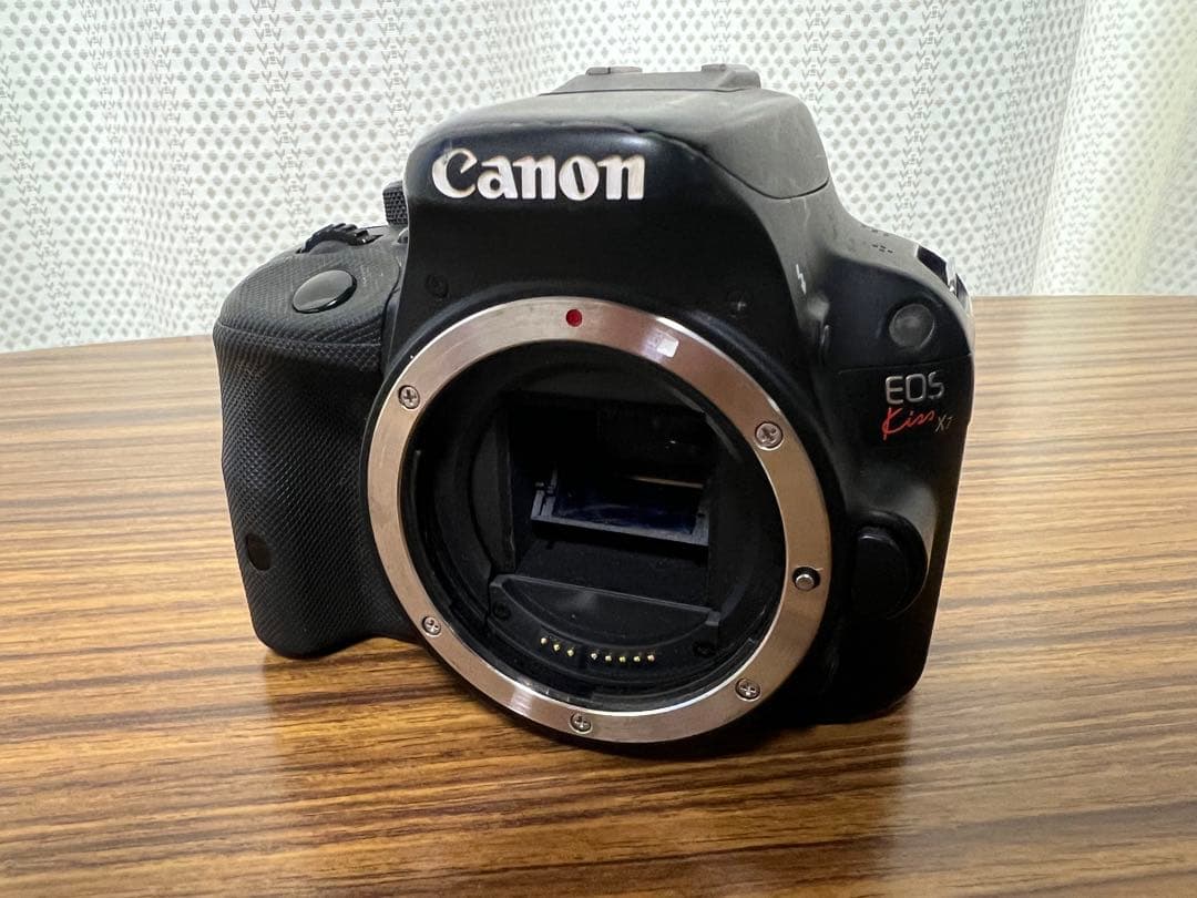 ゆ*中様 Canon EOS Kiss X7 デジタル一眼レフカメラ　キャノン