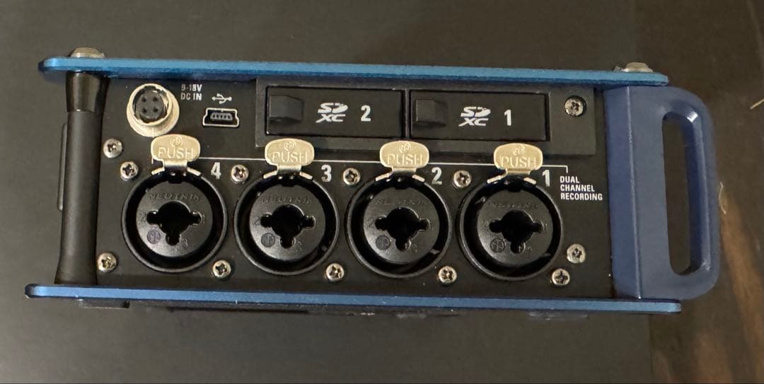 ZOOM F8n マルチトラックフィールドレコーダー