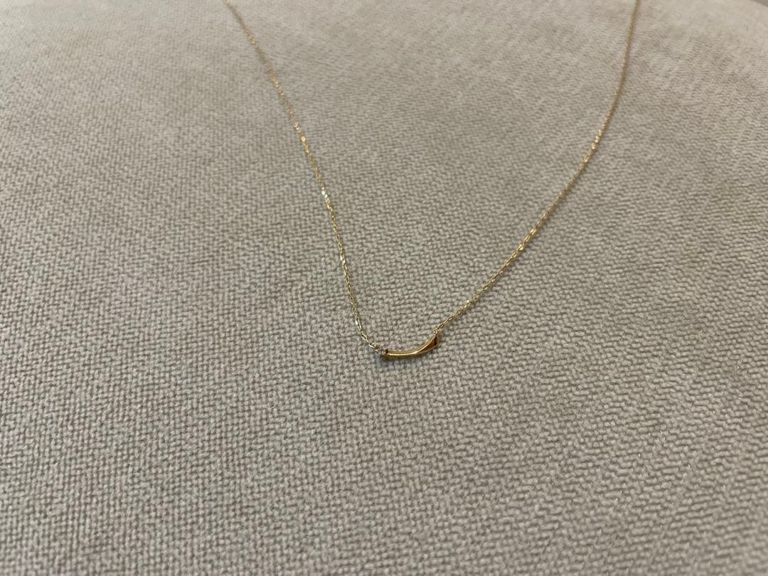 ete ゴールド シンプルカーブネックレス