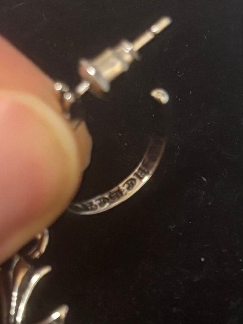 はち様　「訳アリ早い者勝ち」　クロムハーツ　タイニーCHクロス　ピアス