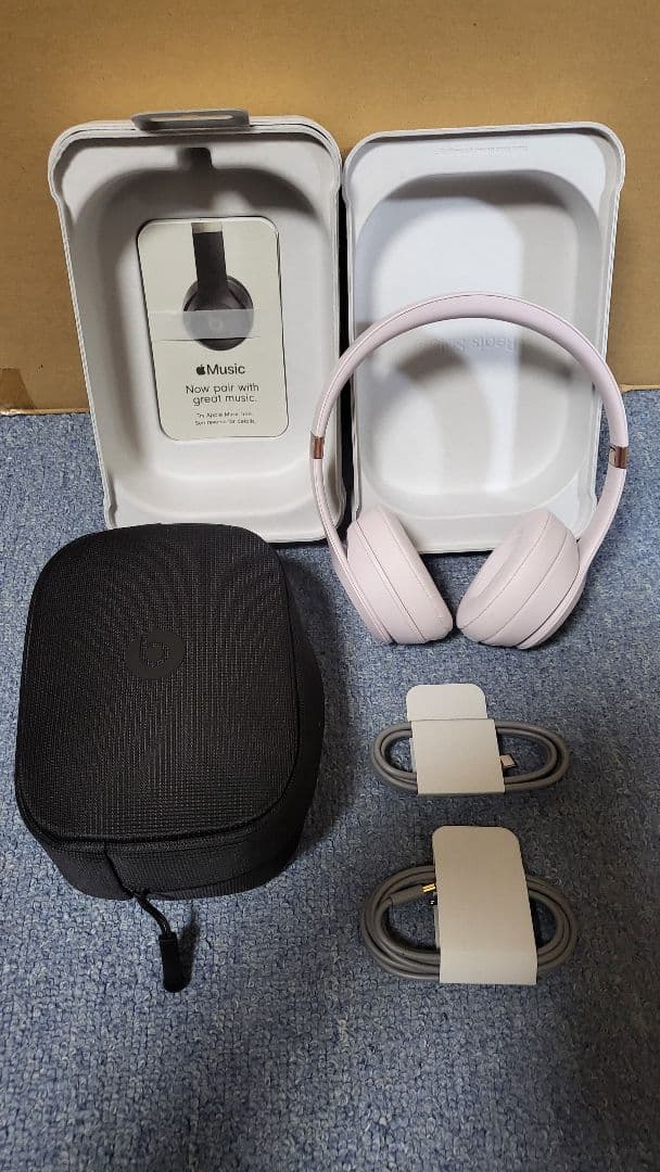 Beats　Solo4　ヘッドフォン　クラウドピンク