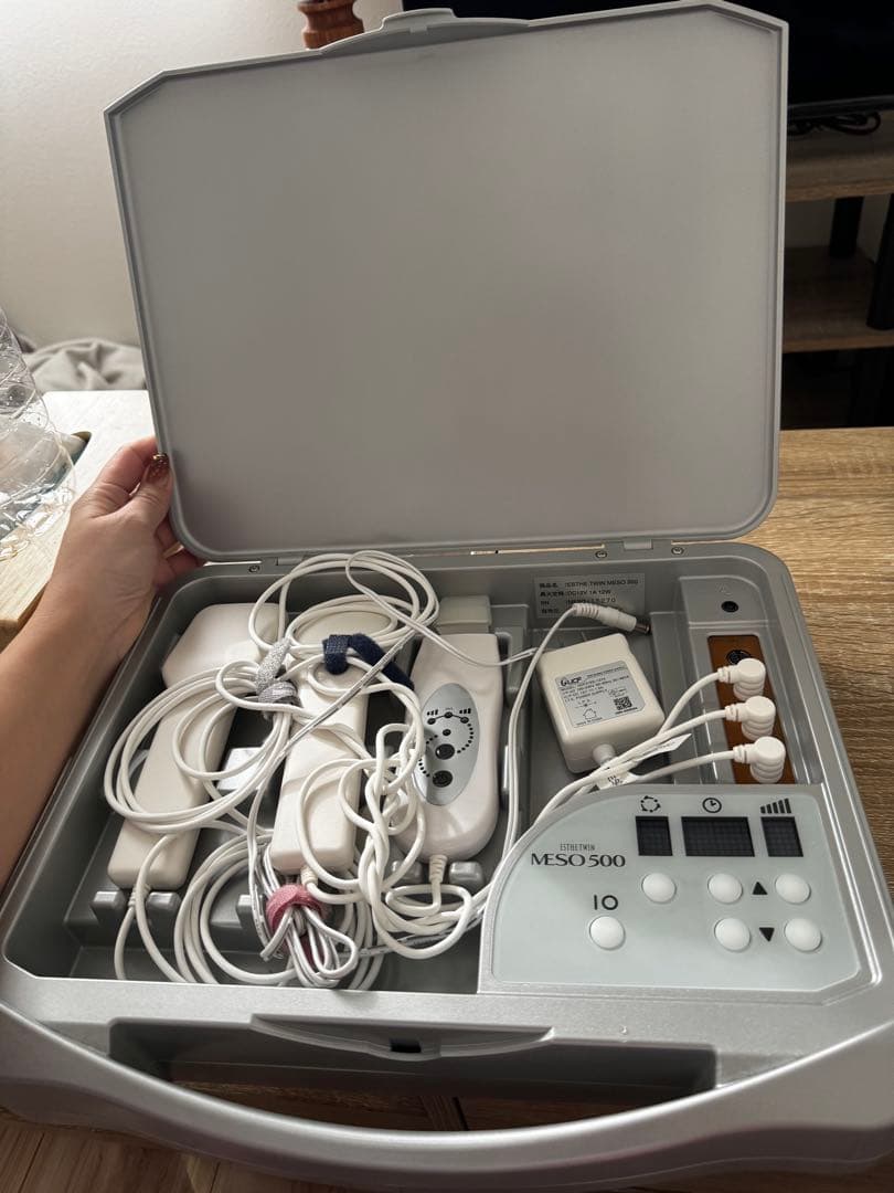 ESTHE TWINS MESO500 美顔器