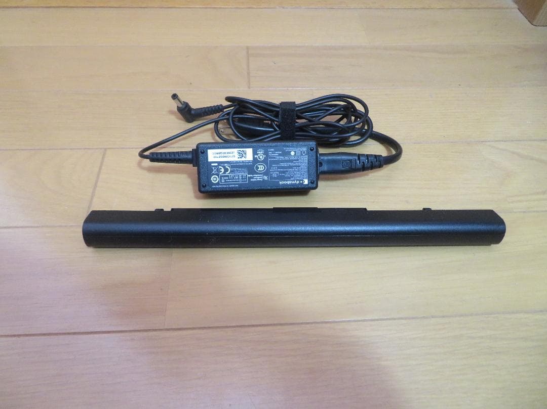 P271★東芝 dynabook R73/D/ i5 6200U /電池2本付き