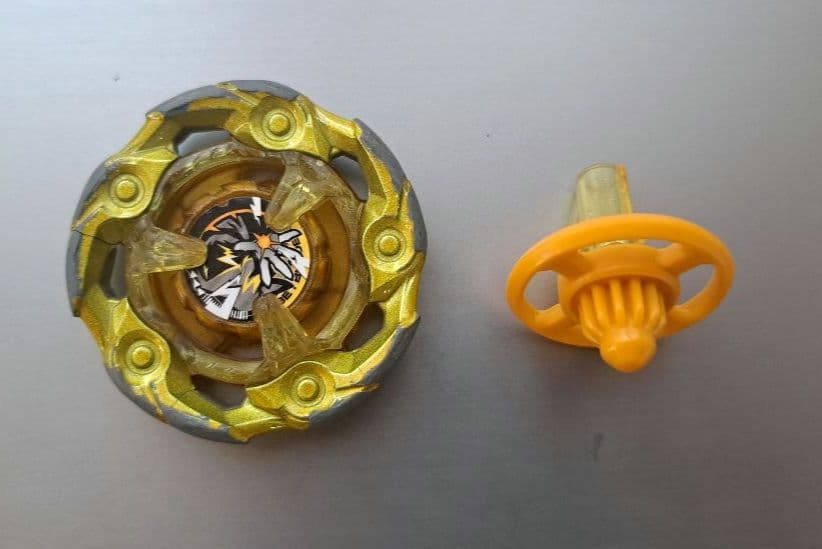 ベイブレードX　ウィザードロッド メタルコート　ゴールド+ビット