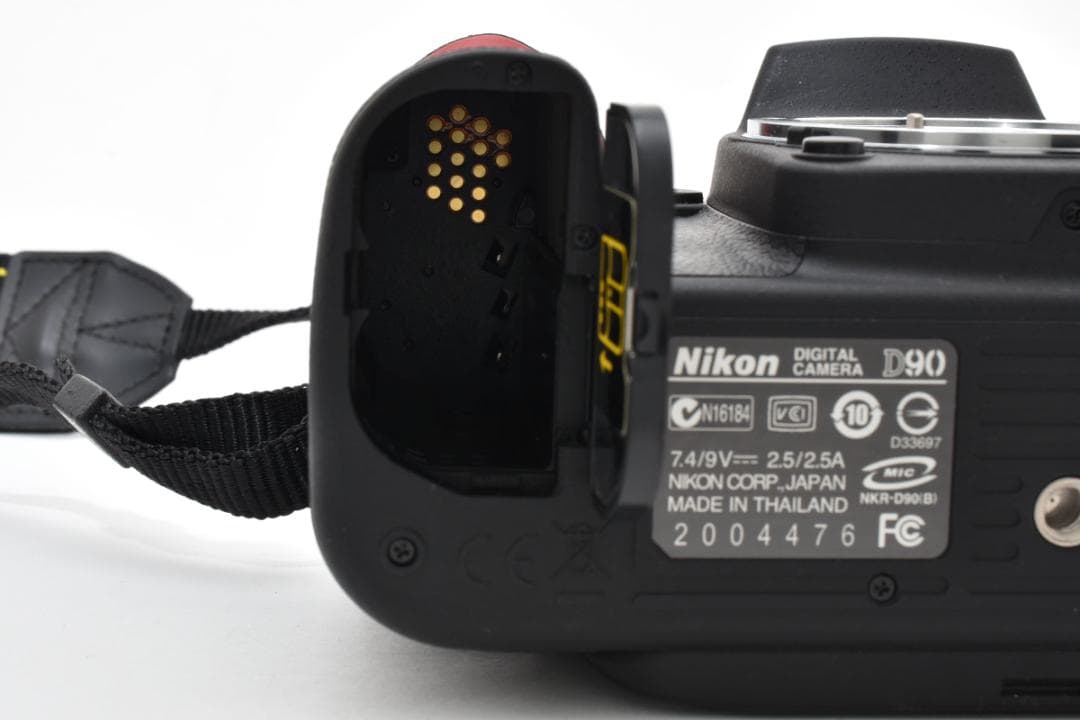 ★撮影枚数4枚・超美品★Nikon ニコン D90 ボディ #21434