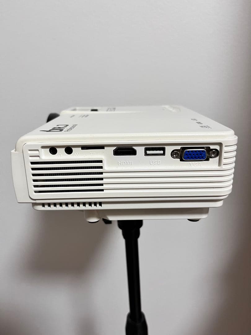 DR.J ミニプロジェクター 三脚付 ホームシアター ホワイトhi-04 箱無し