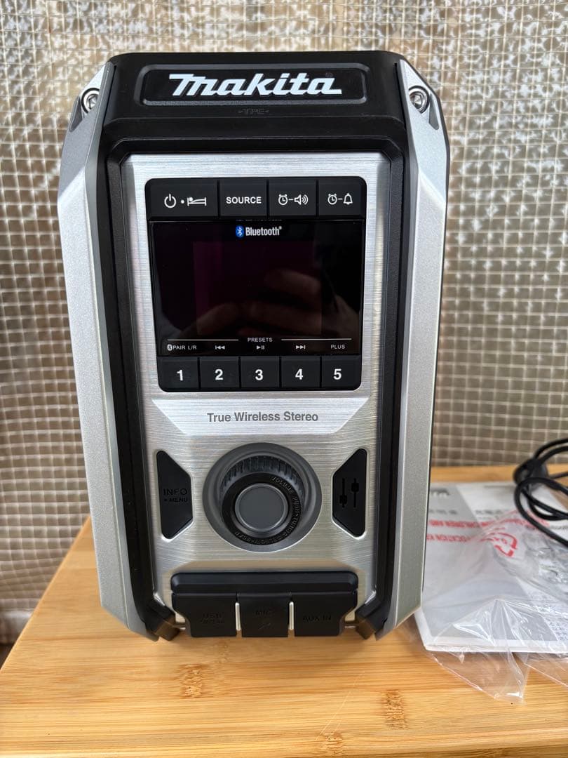 Makita Wireless Stereo ワイヤレススピーカーMR113