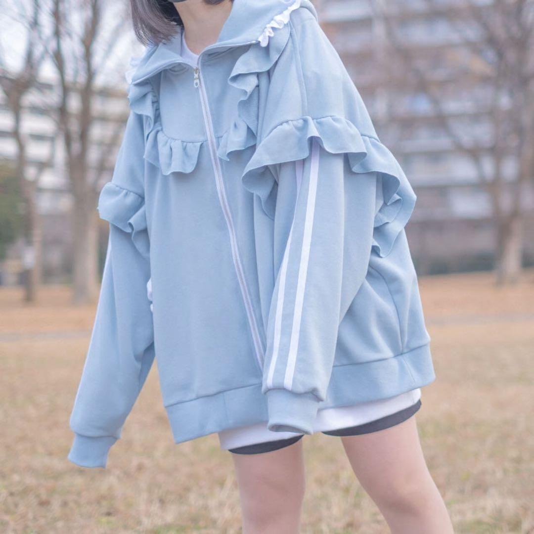 【試着のみ】 satoi フリルハイネックパーカー ライトブルー