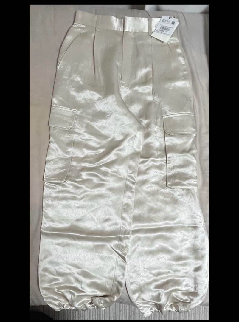 ブライトカーゴパンツ　ブラック＆ホワイト