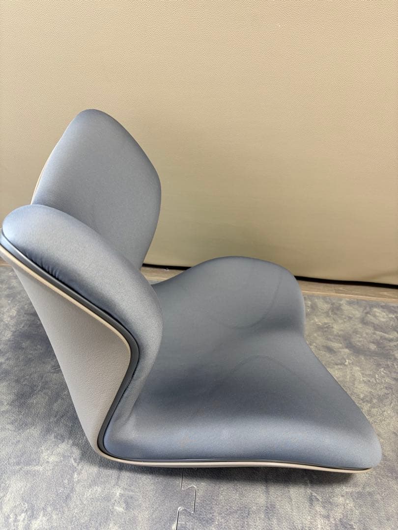 極美品Style PREMIUM（スタイルプレミアム） グレー MTG 骨盤矯正