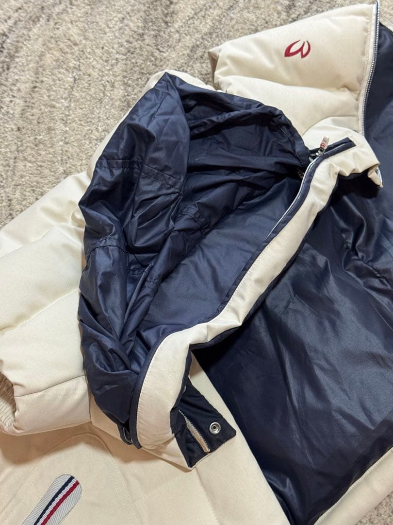 【極美品】マスターバニー　ホワイト キルティングベスト　フード付き