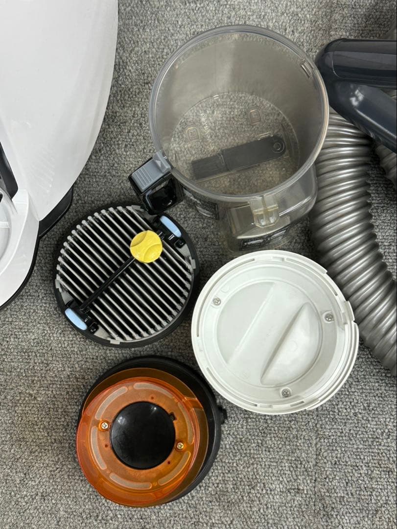 2022年製　東芝　掃除機　VC-CF21A-W ホワイト　中古　動作OK 本体