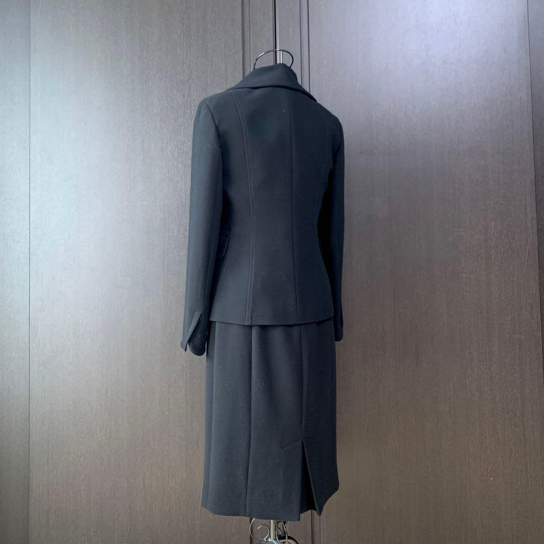 美品 AGNONA ヴァージンウール フォーマル アンサンブル クリーニング届