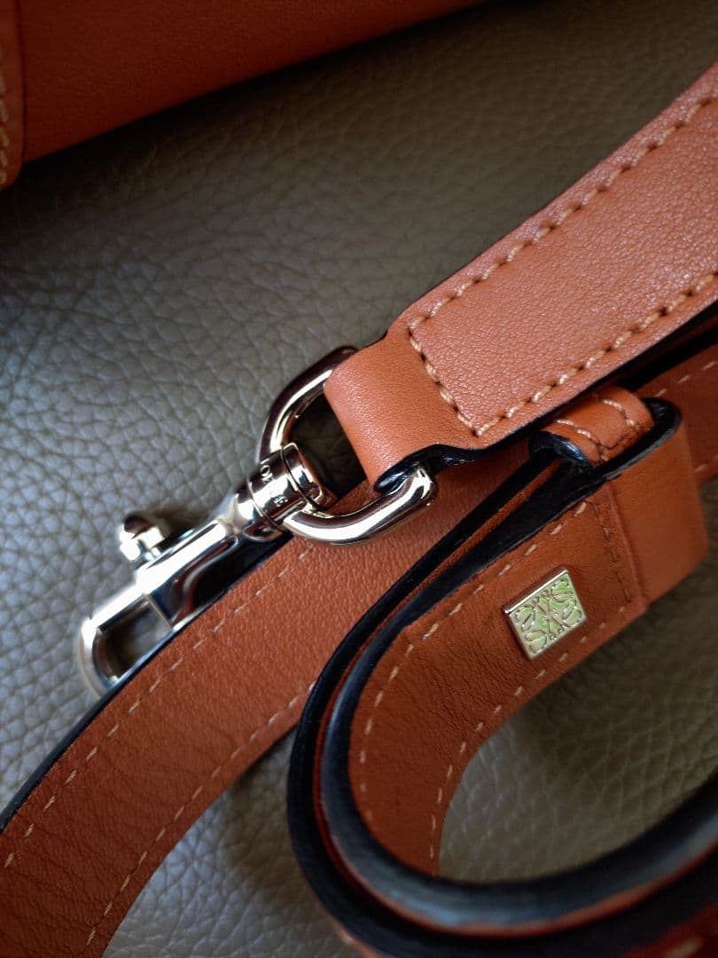 LOEWE ロエベ アマソナ28 ハンドバッグ キャメル