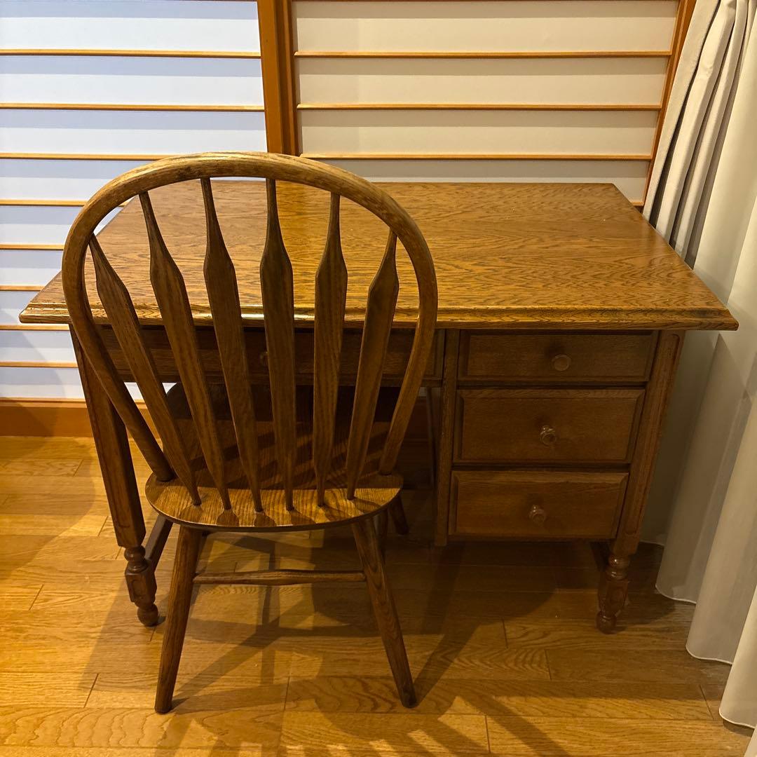 専用　木製クラシックデスク 4引き出し付き　椅子付き