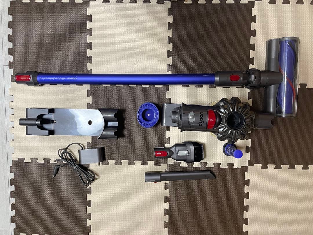 Dyson ダイソン コードレス掃除機 V8