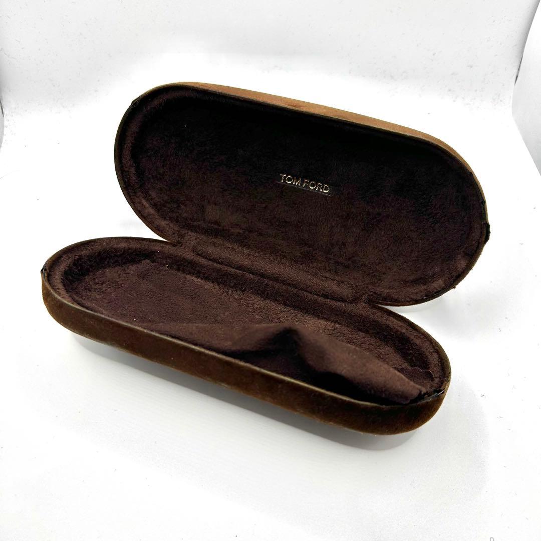 芸能人着用モデル　トムフォード　サングラス　TF436 53 18 ケース付き