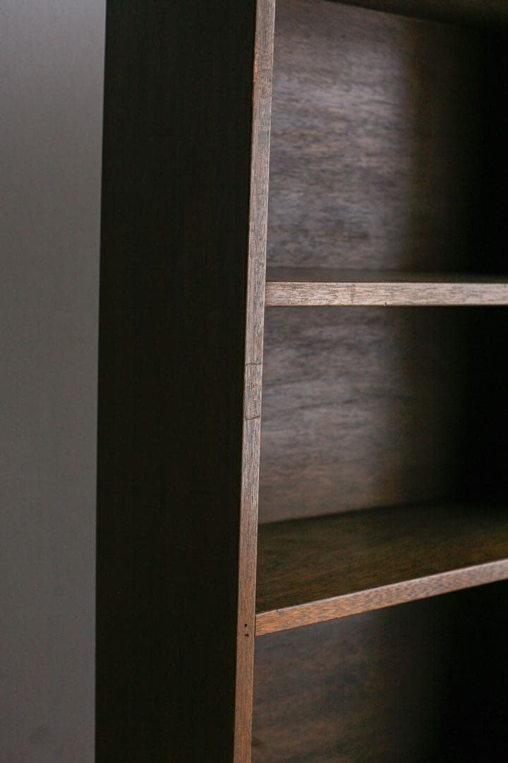 本棚　収納棚　ブックシェルフ キャビネット　ラワン材 古家具　アンティーク家具