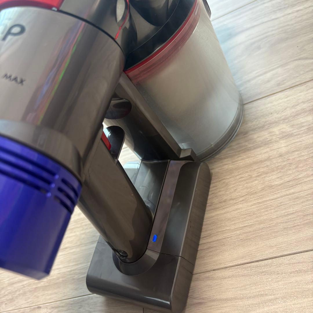 ダイソンDyson v7 fluffy SV11 掃除機