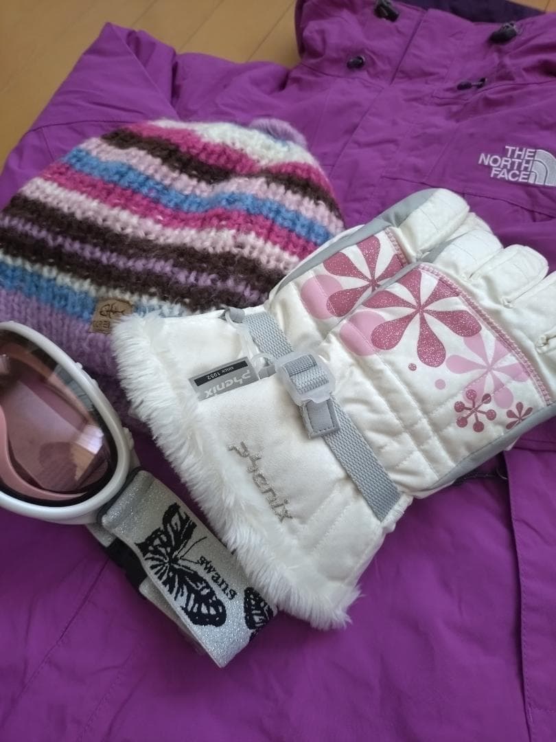 THE NORTH FACE キッズ150女の子スキーウェアセットと手袋など