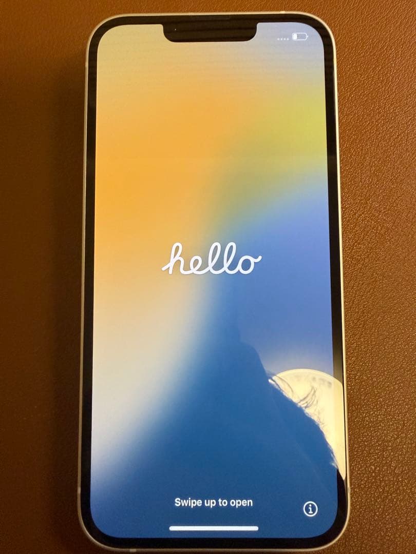 Apple iPhone 13 ホワイト 本体　SIMフリー