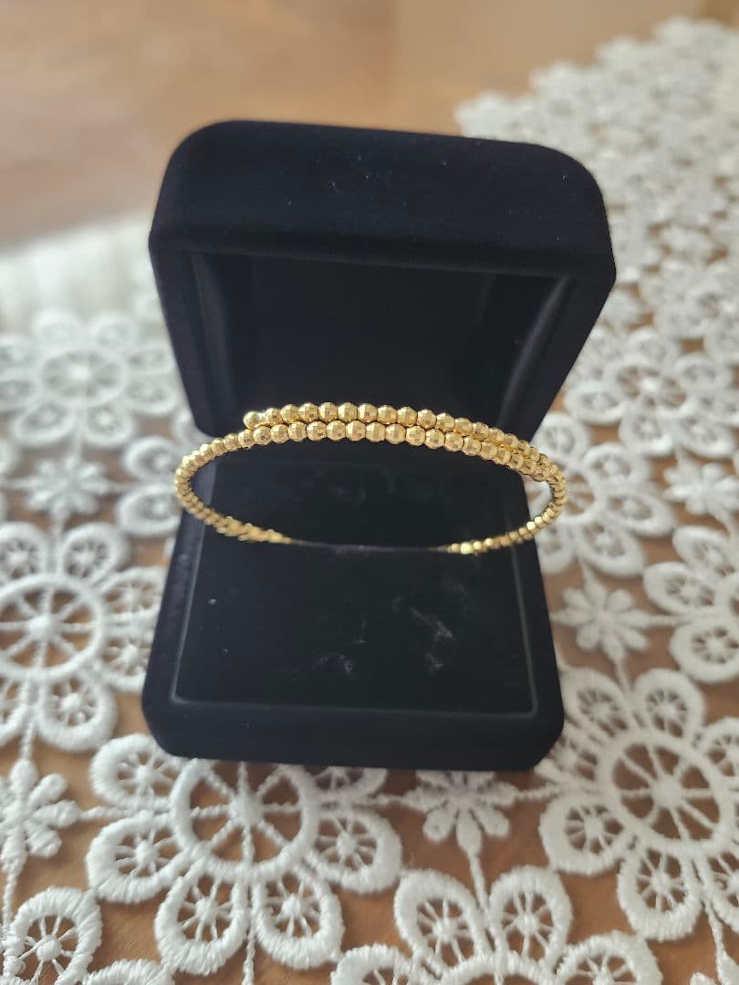 ダイヤモンド0.3ct K18イエローゴールド♡形状記憶バングル