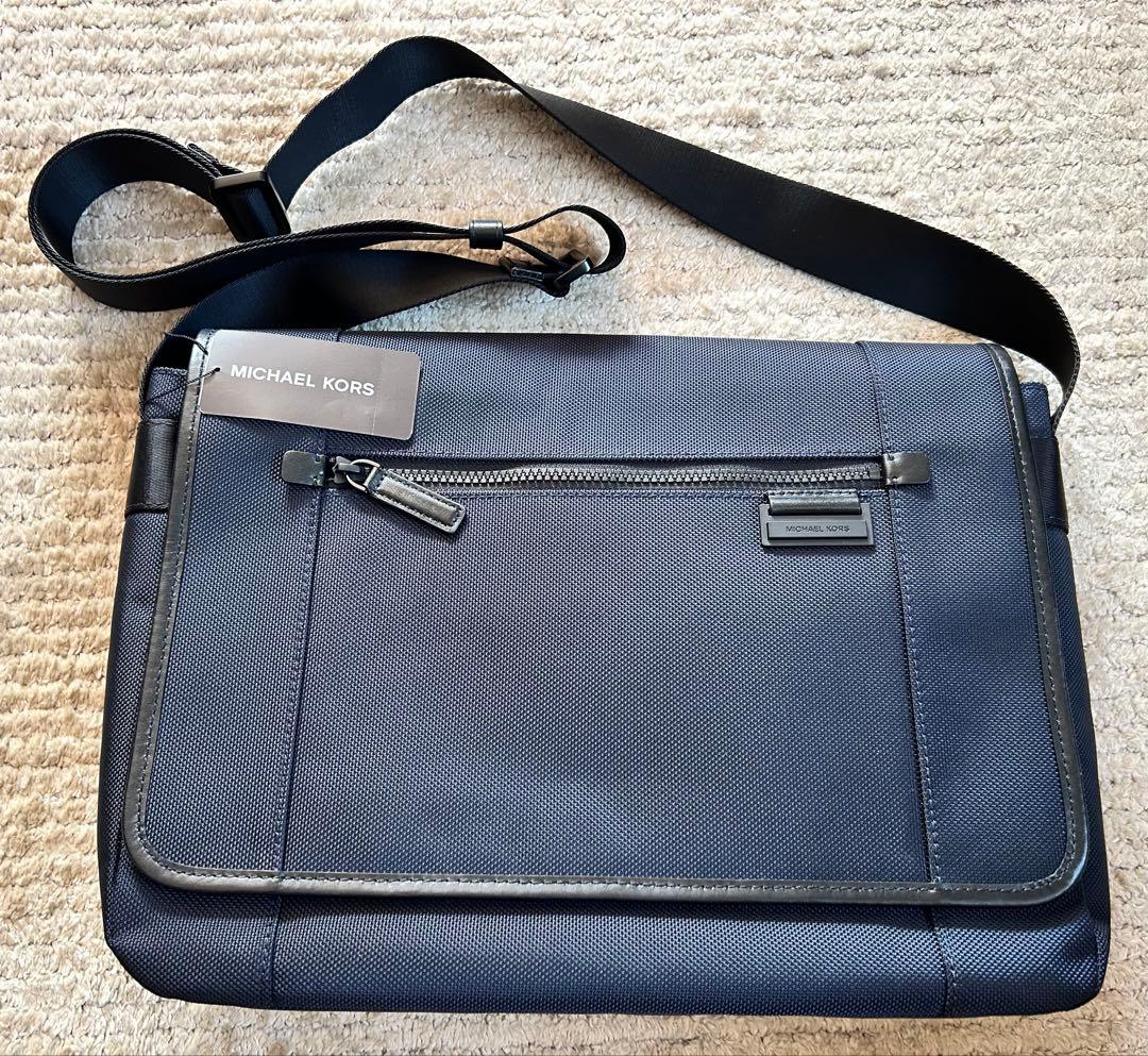 MICHAEL KORS ネイビー×黒ショルダーバック新品タグ付61,600円