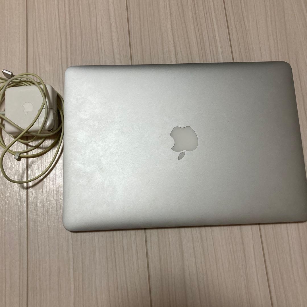 【初期化済MacBookAir13インチA1466 （動作品）
