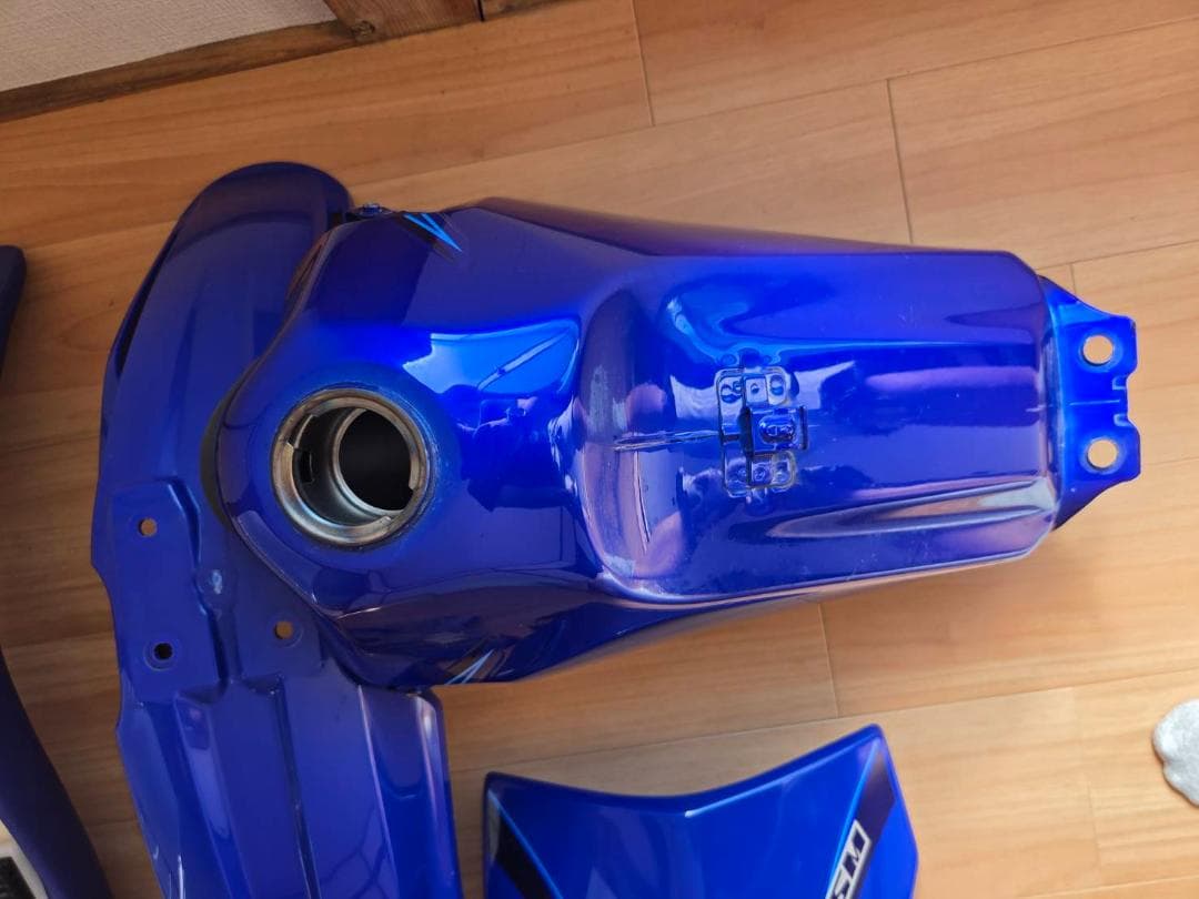 ＤＲ－Ｚ４００ＳＭ　外装セット　タンク