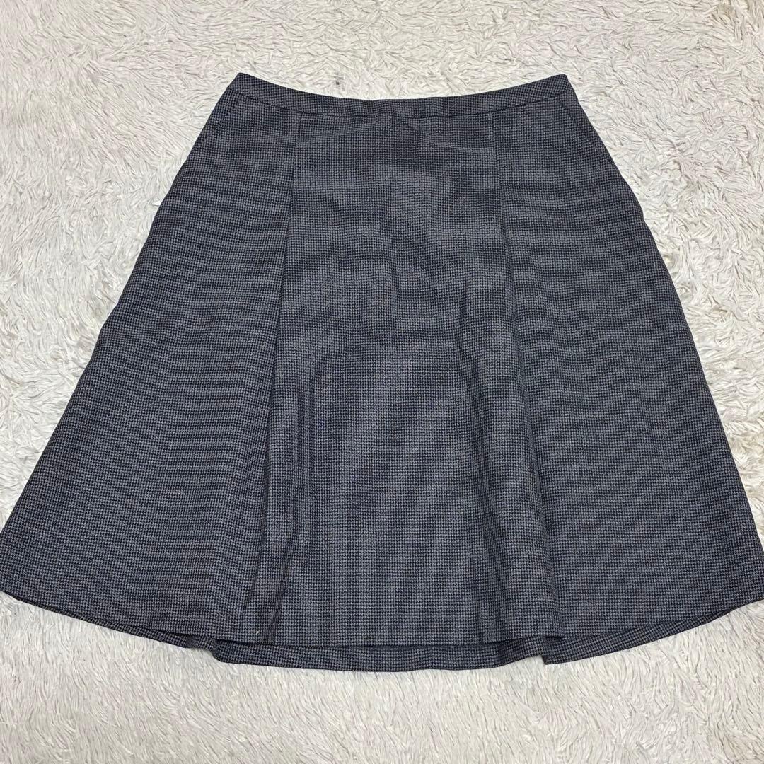 【未使用】 事務服 XL 13号 ベスト1枚 フレアスカート2枚 チャコール