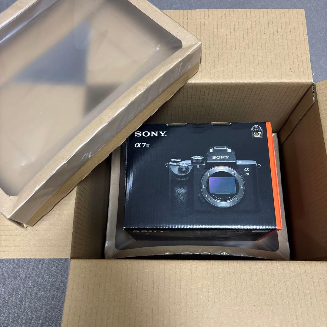 SONY α7 III ミラーレス一眼 本体 箱付き