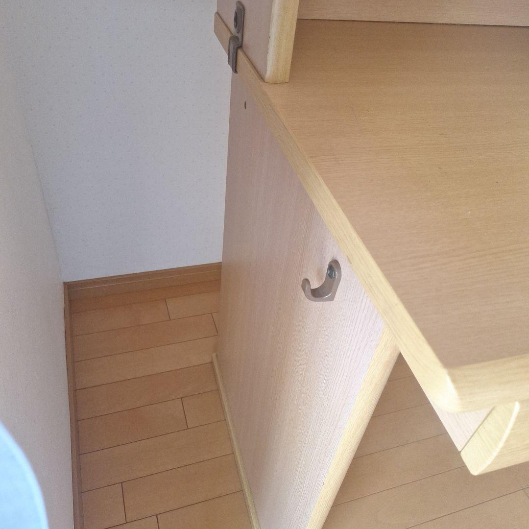 ナチュラルデザインの学習机 　　　　椅子なし