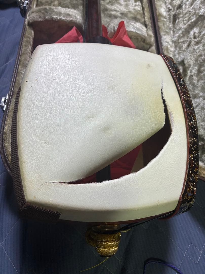 津軽三味線！紅木！天然素材の高級糸巻き付き！