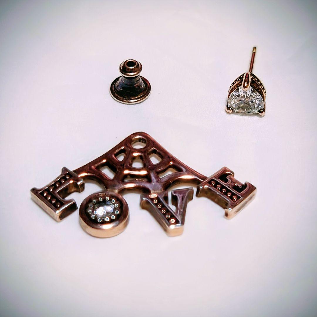 ジャスティンデイビスLOVEピアス