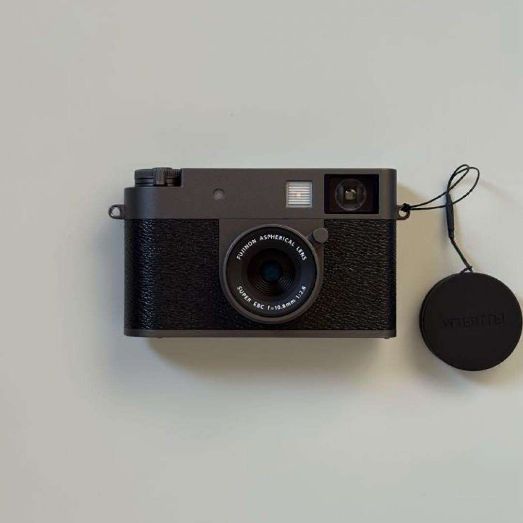 FUJIFILM xhalf チャコールシルバー X-HF1