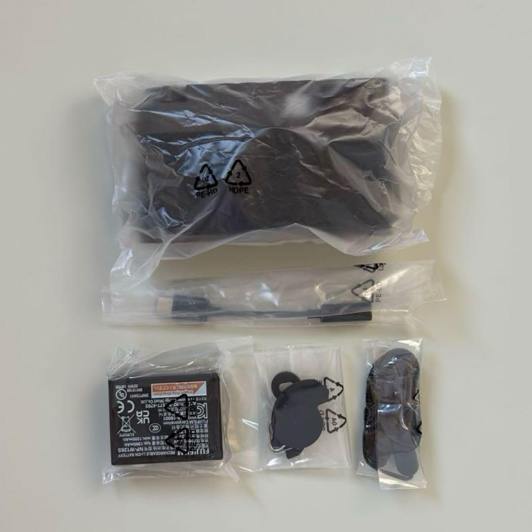 FUJIFILM xhalf チャコールシルバー X-HF1