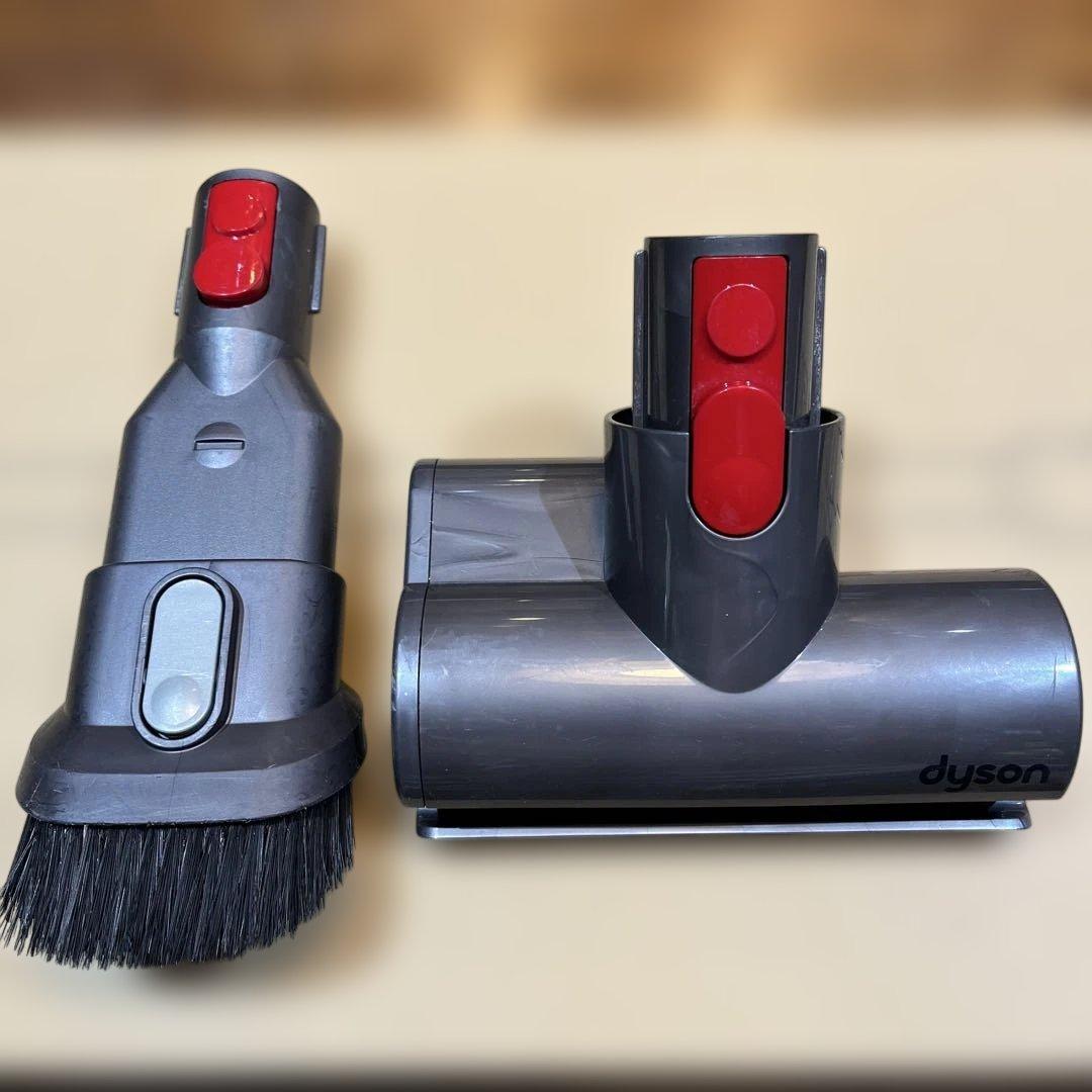 Dyson V8 Fluffy 掃除機 【バッテリー交換済】